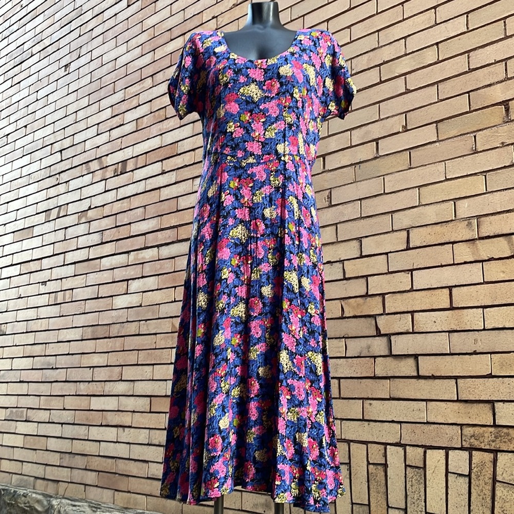 Vintage 90’s Rabbit Designs Floral Rayon Dress Measurements